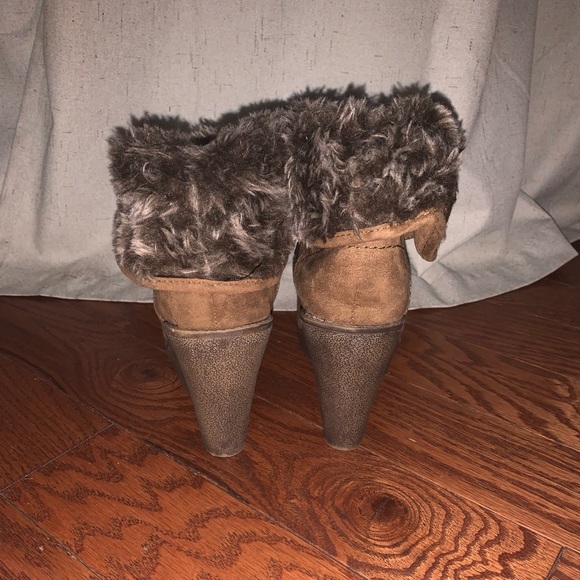 Brown wedge boots - Picture 3 of 6